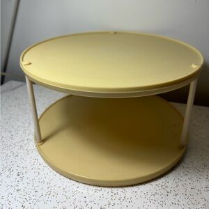 Vintage 70s Rubbermaid Lazy Susan/ carousel